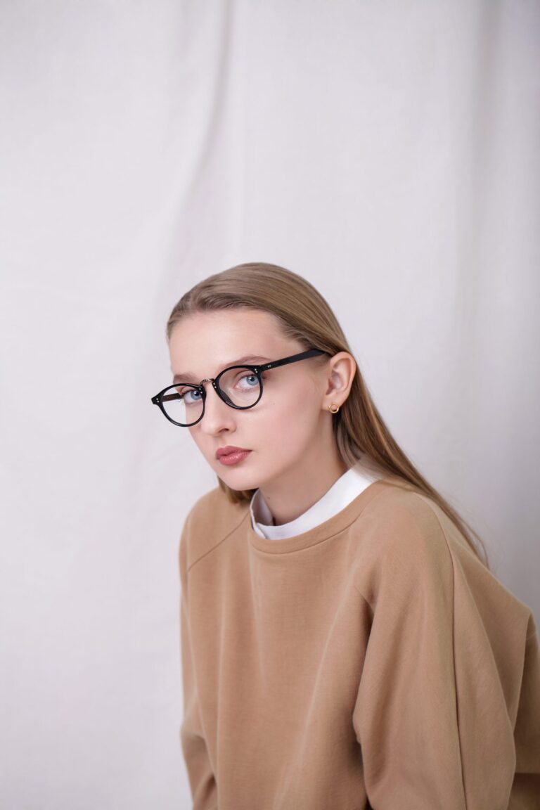 Jakie okulary pasują do Twojego kształtu twarzy?